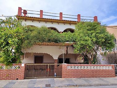 Property to buy Villa Oliva
