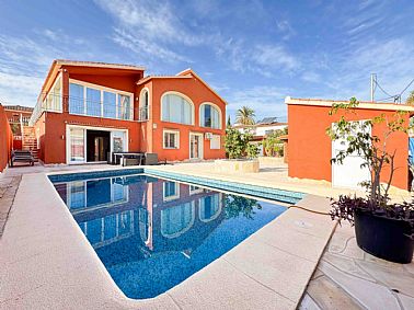 Comprar Chalet - Villa Denia