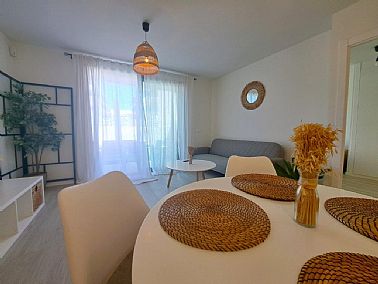 2007202617391_12.jpg