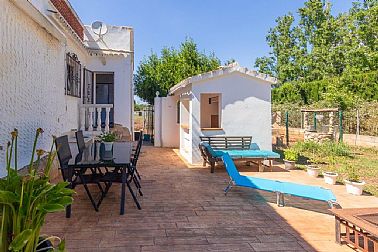 01082026104342_21-chalet-la-xara-denia-terraza-barbacoa.jpg