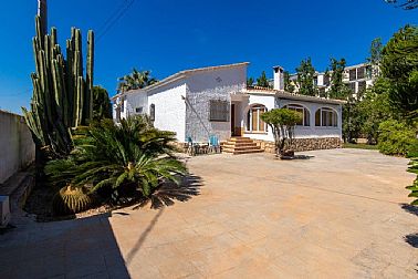 01082026104429_28-chalet-la-xara-denia-fachada.jpg